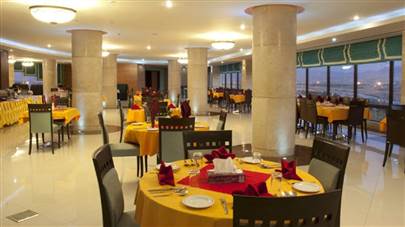 رستوران هتل پارسیان کرمانشاه رستوران هتل پارسیان کرمانشاه